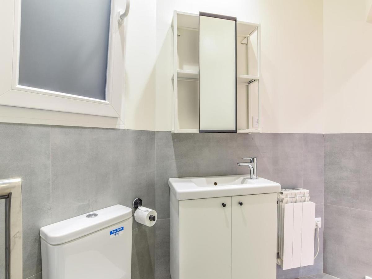 Apartamento En Plaza De Canalejas Apartment Madrid Exterior photo