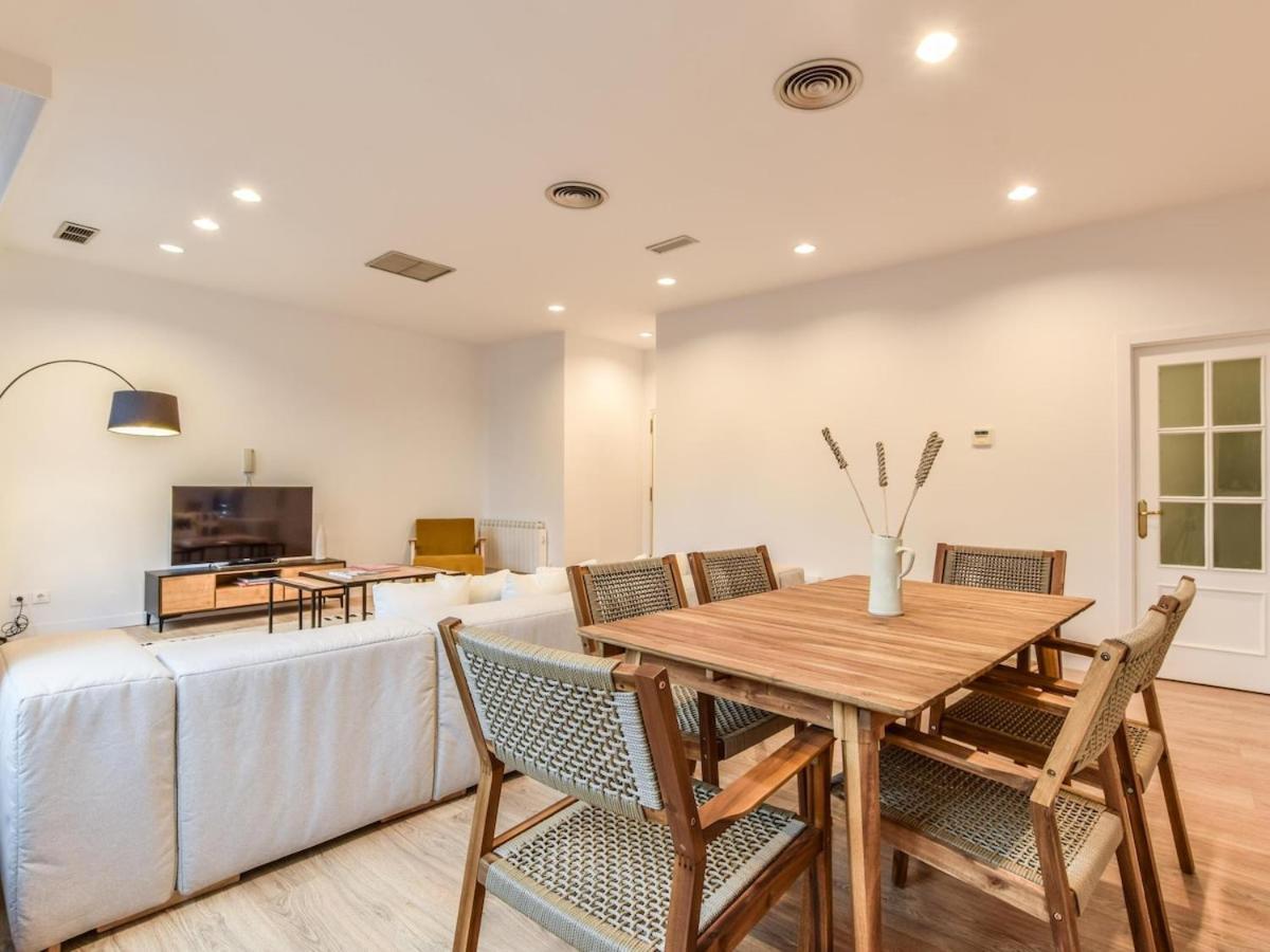 Apartamento En Plaza De Canalejas Apartment Madrid Exterior photo